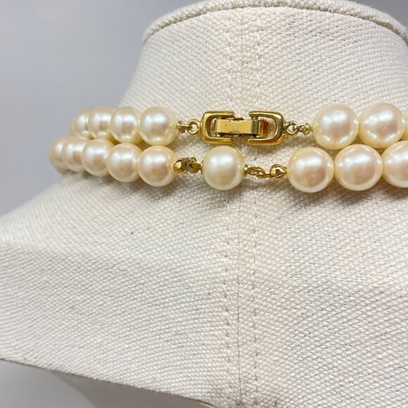 Vintage Beaded Necklaces Set of 2 Imitation Pearl Layering Classic Old Money - Picture 11 of 11